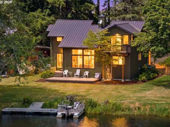 71616 Northshore Dr, Clatskanie, OR 97016