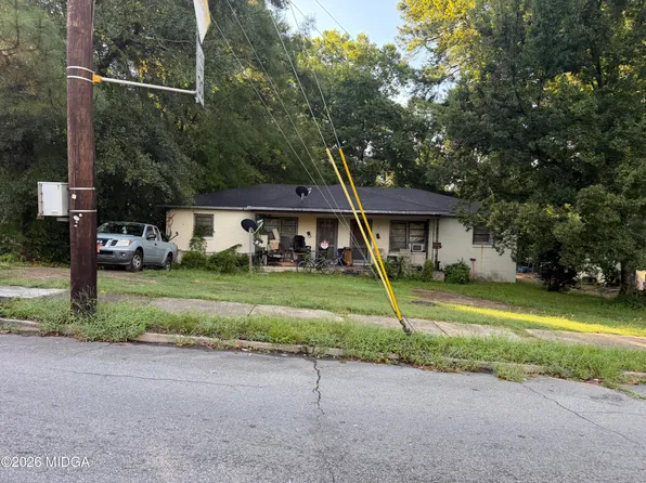 296 Clisby Pl, Macon, GA 31204