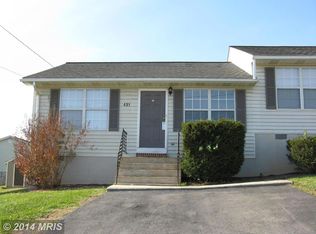 451 Pleasant View Dr #&-453, Strasburg, VA 22657