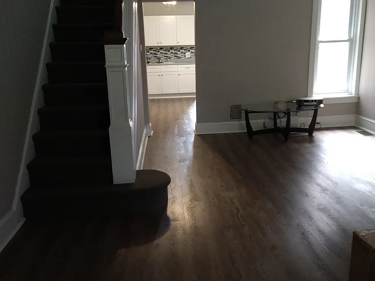 417 Jefferson Ave — Photo 2