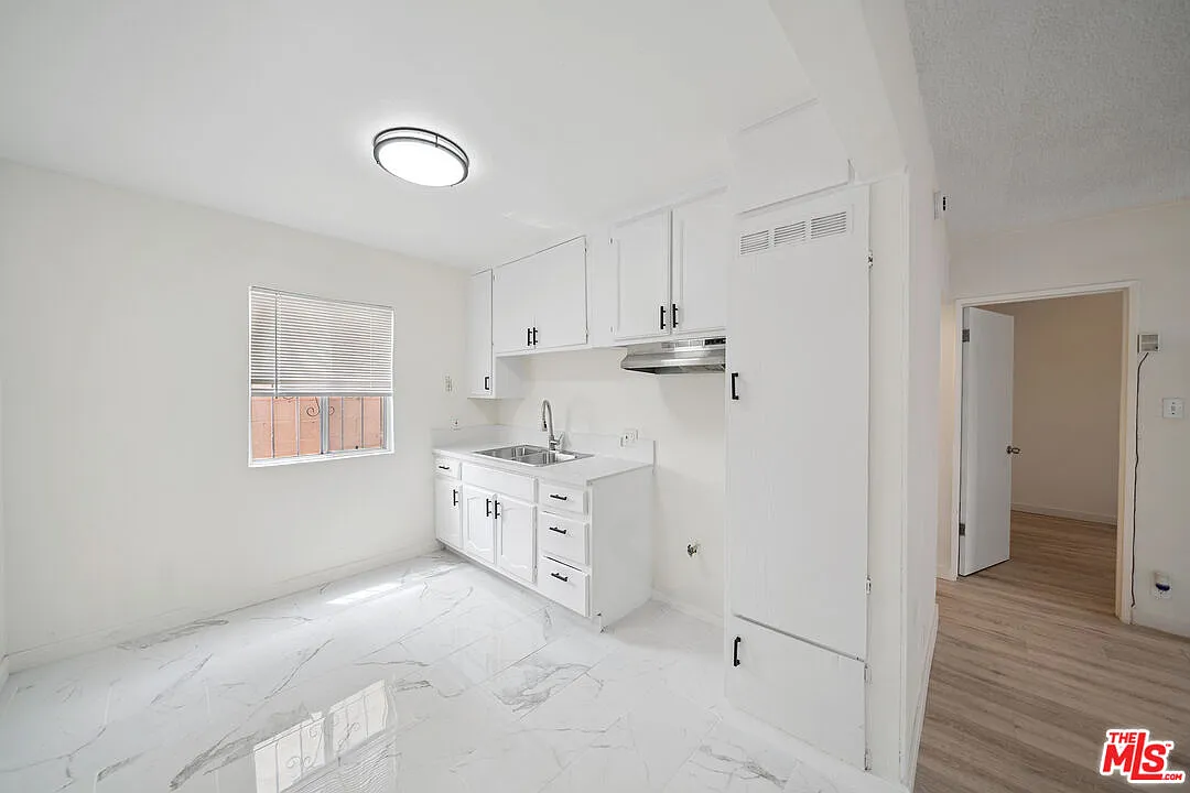 2 bed, 1.0 bath, 650 sqft, $1,895 — Photo 2