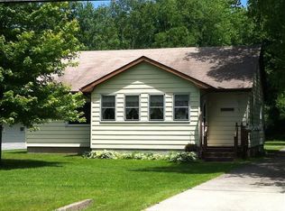 2624 Beach Rd, Port Huron, MI 48060