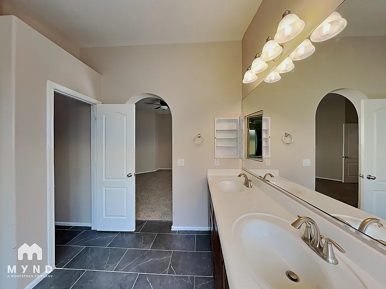 4265 E Bonanza Rd — Photo 28