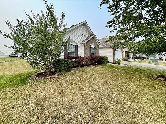 2nd image of 1696 Chatham Pl