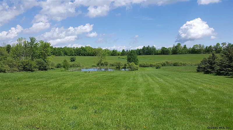 3rd image of 917 E EAST LYKERS Road