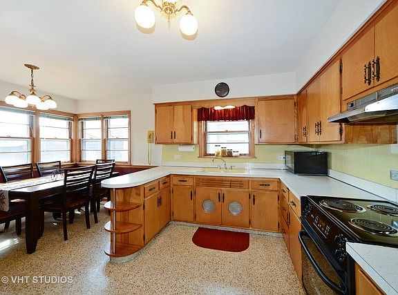 5th image of 1633 N 79th Ave