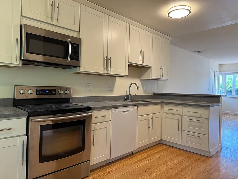 1261 Normandy Way #4 — Photo 10