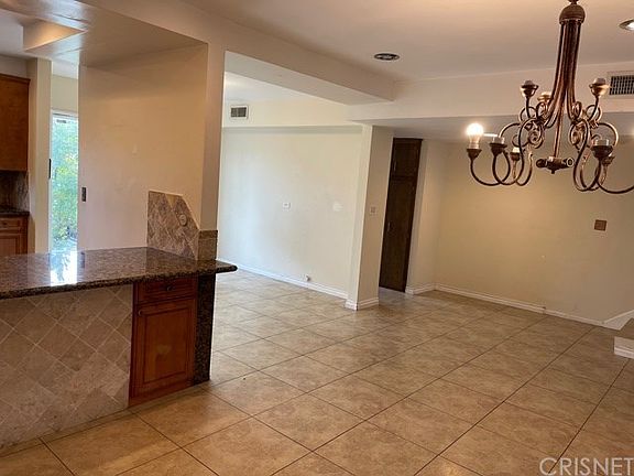 4th image of 4833 Hazeltine Ave APT 3