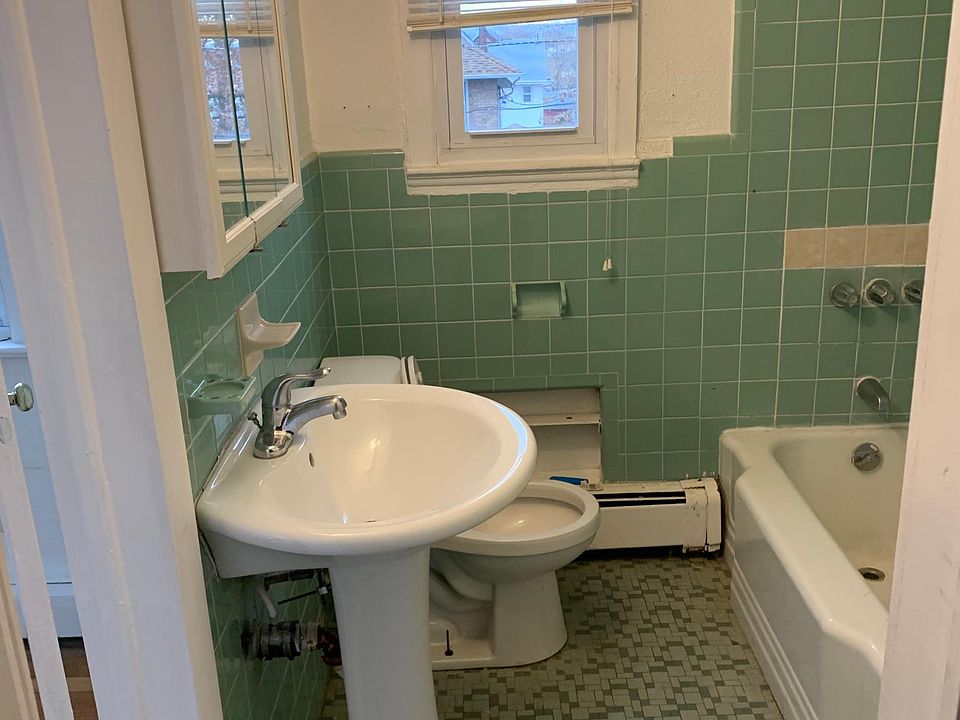 2nd image of 331 Washington St