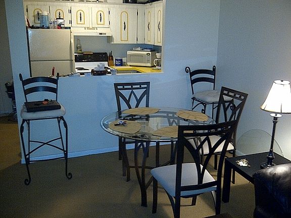 4th image of 58 South St Ste 1