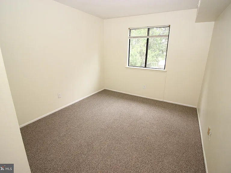 2046 Jason Dr — Photo 11