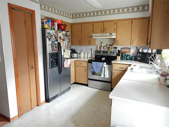 5th image of 110 W Pearl St