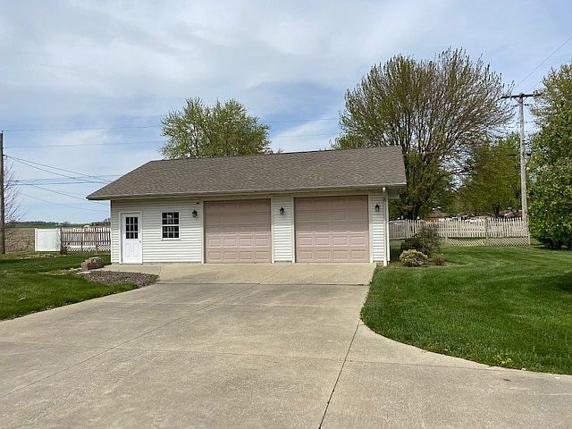 2nd image of 4265 N Beth Ln