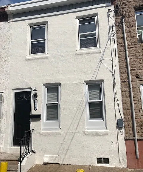 2229 E Ann St — Photo 3