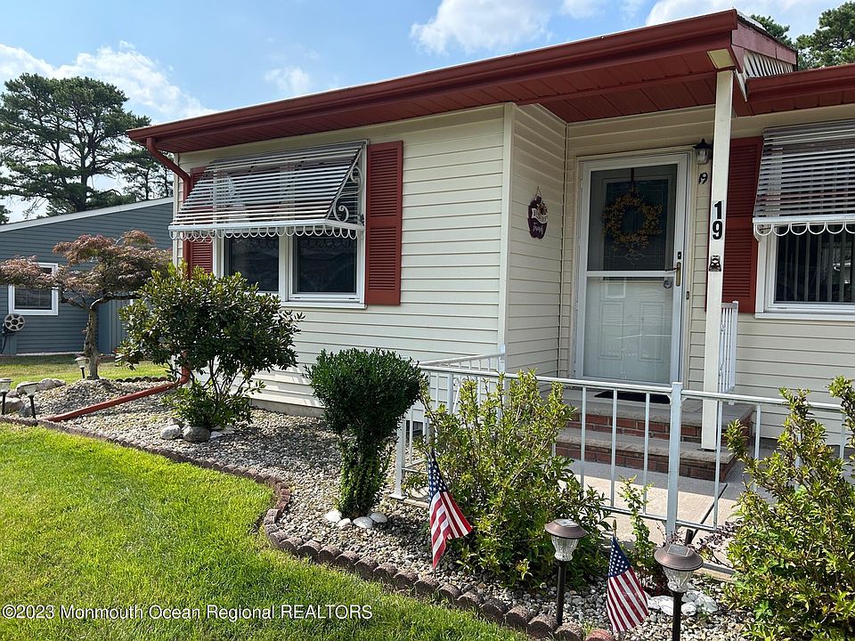1st image of 19 Orchard Drive #73