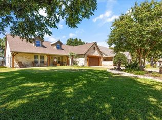 306 Bahama Ct, Granbury, TX 76048