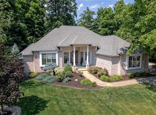 6418 Highland Green Dr, Medina, OH 44256