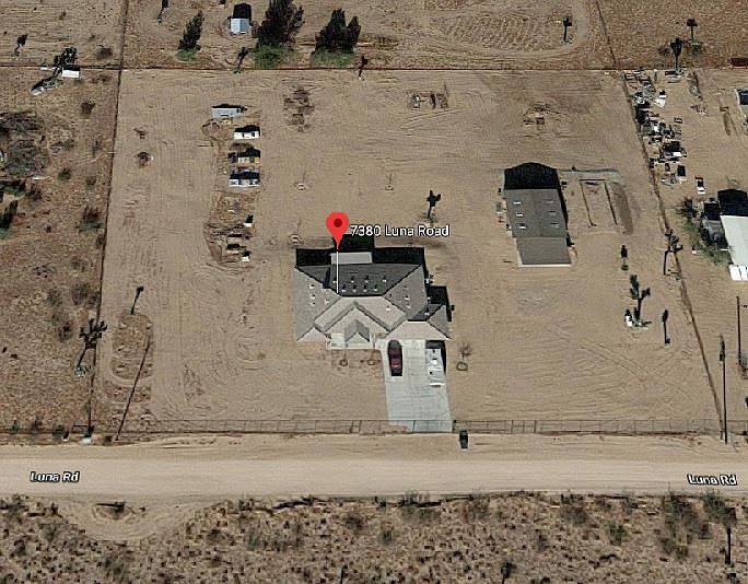 1st image of 7380 Luna Rd