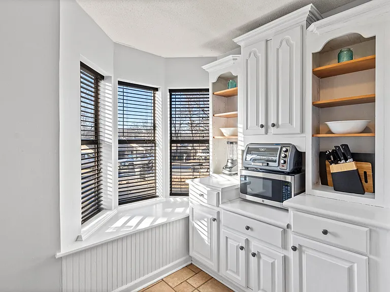 122 Pecan Valley Dr — Photo 11