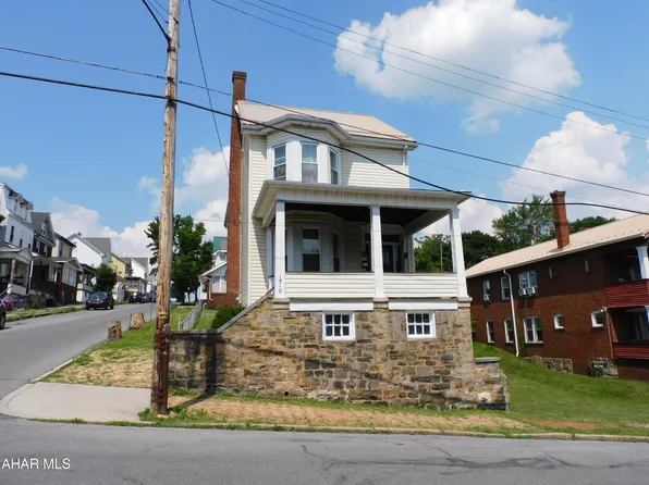 1518 13th St, Altoona, PA 16601