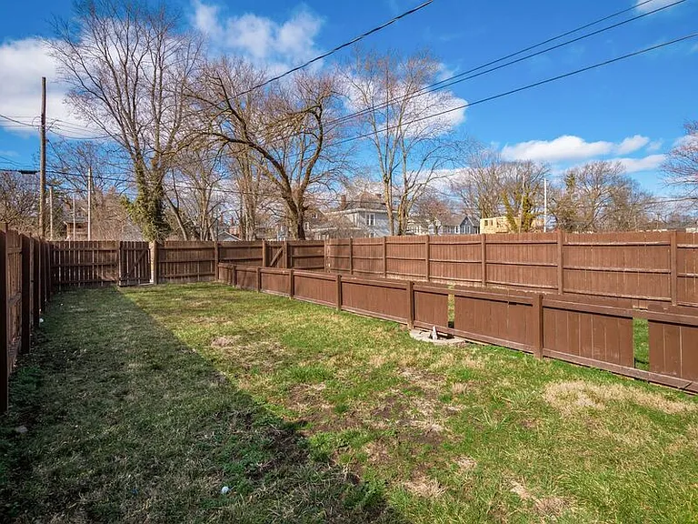 561 Kimball Pl — Photo 35