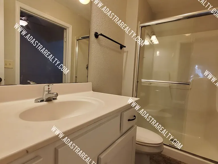 8318 N Spruce Ave — Photo 8