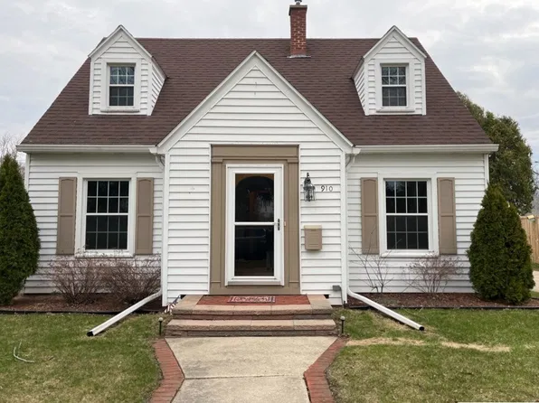 910 E Maple St, Appleton, WI 54915