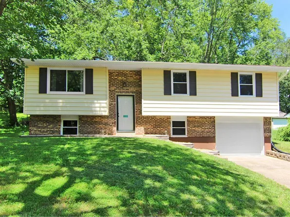 922 Odus Dr, Jackson, MO 63755