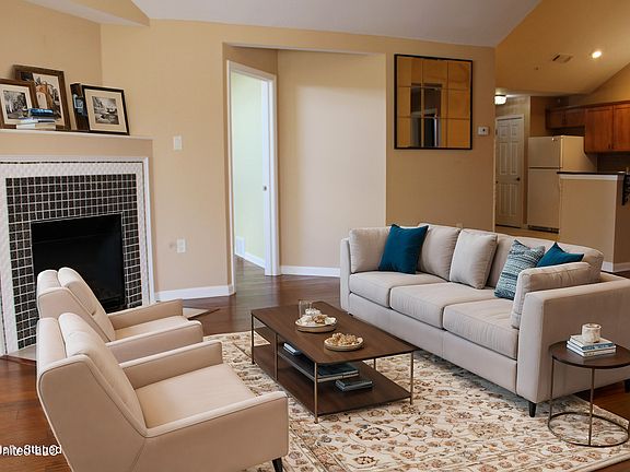 5th image of 8849 Parkview Oaks Cir