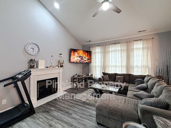 5th image of 7019 Laurinburg Rd