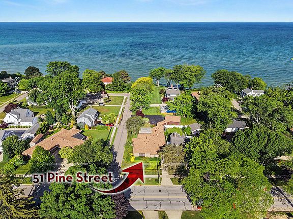 4th image of 51 Pine St