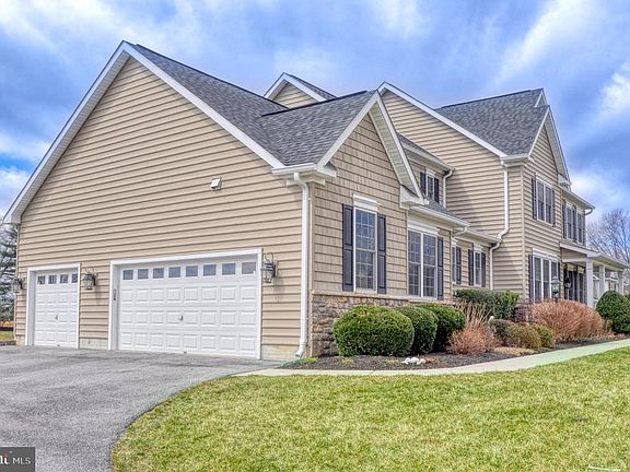 4th image of 1004 Duckett Farm Way