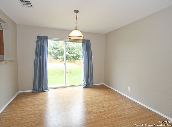 3rd image of 8216 Laurel Bnd