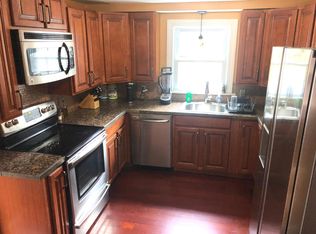 441 Maple Rd, Longmeadow, MA 01106