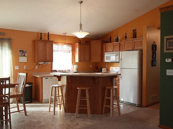 2nd image of 2525 42nd Ave