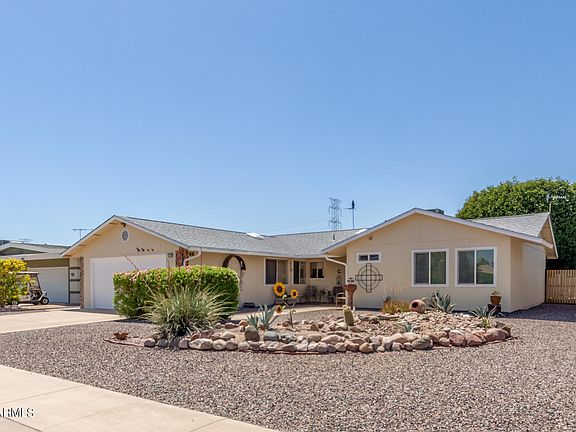 2nd image of 11142 W JACARANDA Drive
