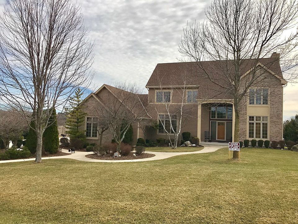1st image of W267N5386 Carlene Dr