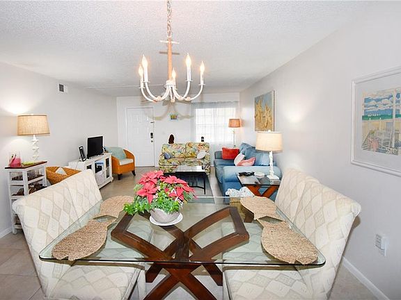 4th image of 1531 Placida Rd Unit 10-102