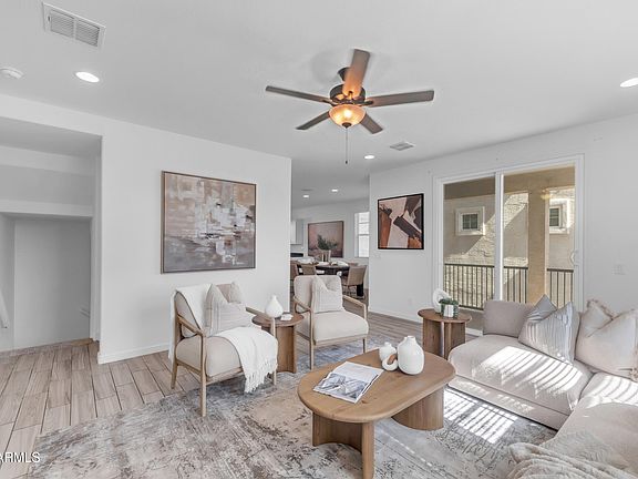 5th image of 1188 S SUNSET Drive