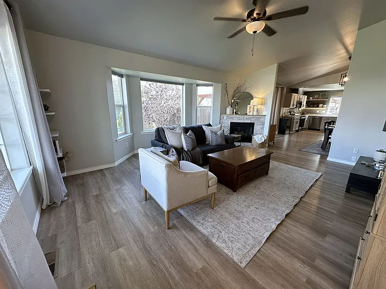 2508 N Ellington St — Photo 4