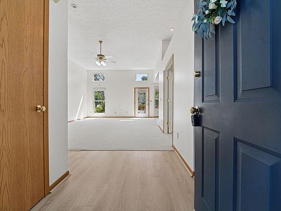 5th image of 1597 Meadowlark Ln