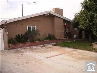 5th image of 9832 Cerritos Ave