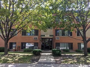 1835 Ulysses St NE #4, Minneapolis, MN 55418