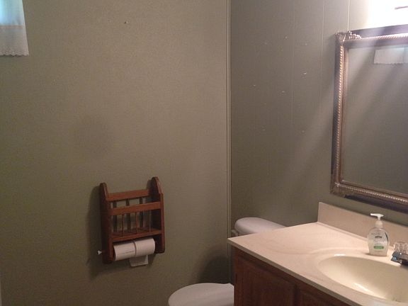 4th image of 912 S 13th St