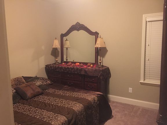 5th image of 2640 Champion Hills Dr
