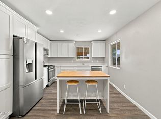 218 W Beautiful Ln, Phoenix, AZ 85041