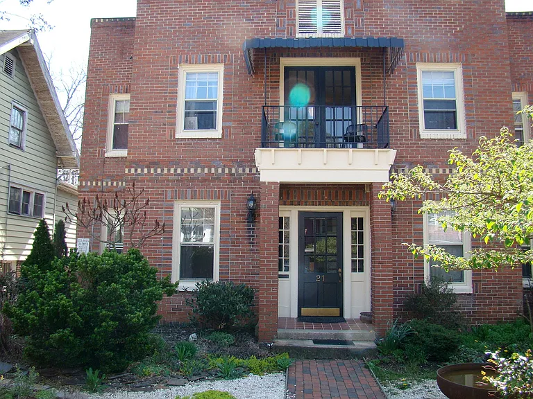 21 Arborvale Rd #3 — Photo 1