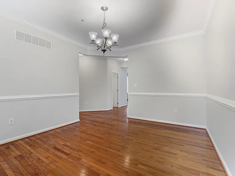 609 Tebbston Dr — Photo 33