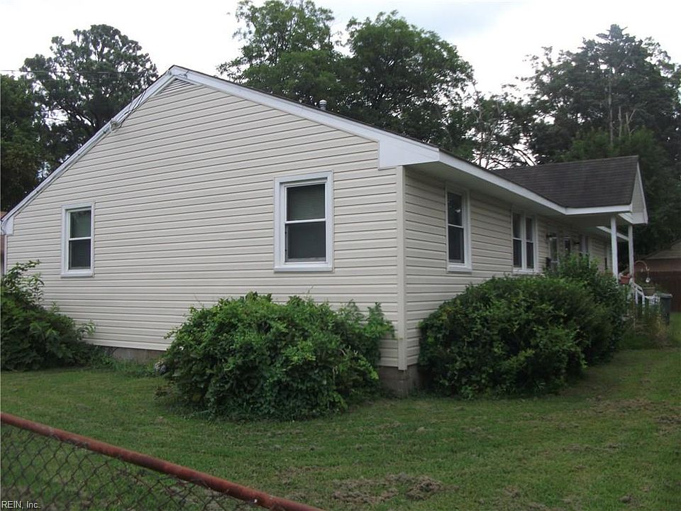 2nd image of 9248 Buckman Ave