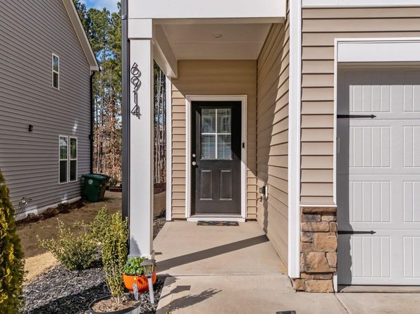 6914 Doddridge Ln, Cary, NC 27519